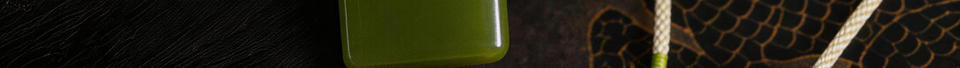 The Symbolic Meaning of Green Jade in Daily Wear