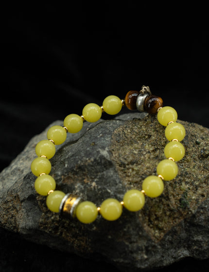 Dog zodiac jade bracelet detail on stone